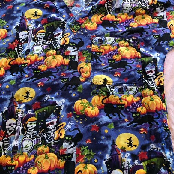 Tops - Halloween Print scrub top